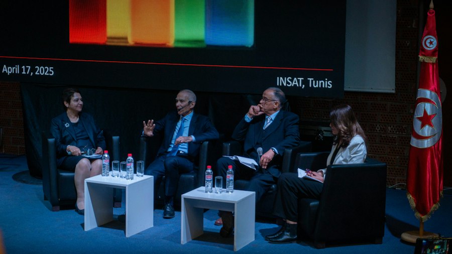 Photo public debates discussion